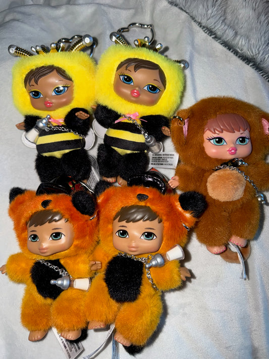 NEW BRATSIEZ INCLUDING CUSTOM KEYCHAIN